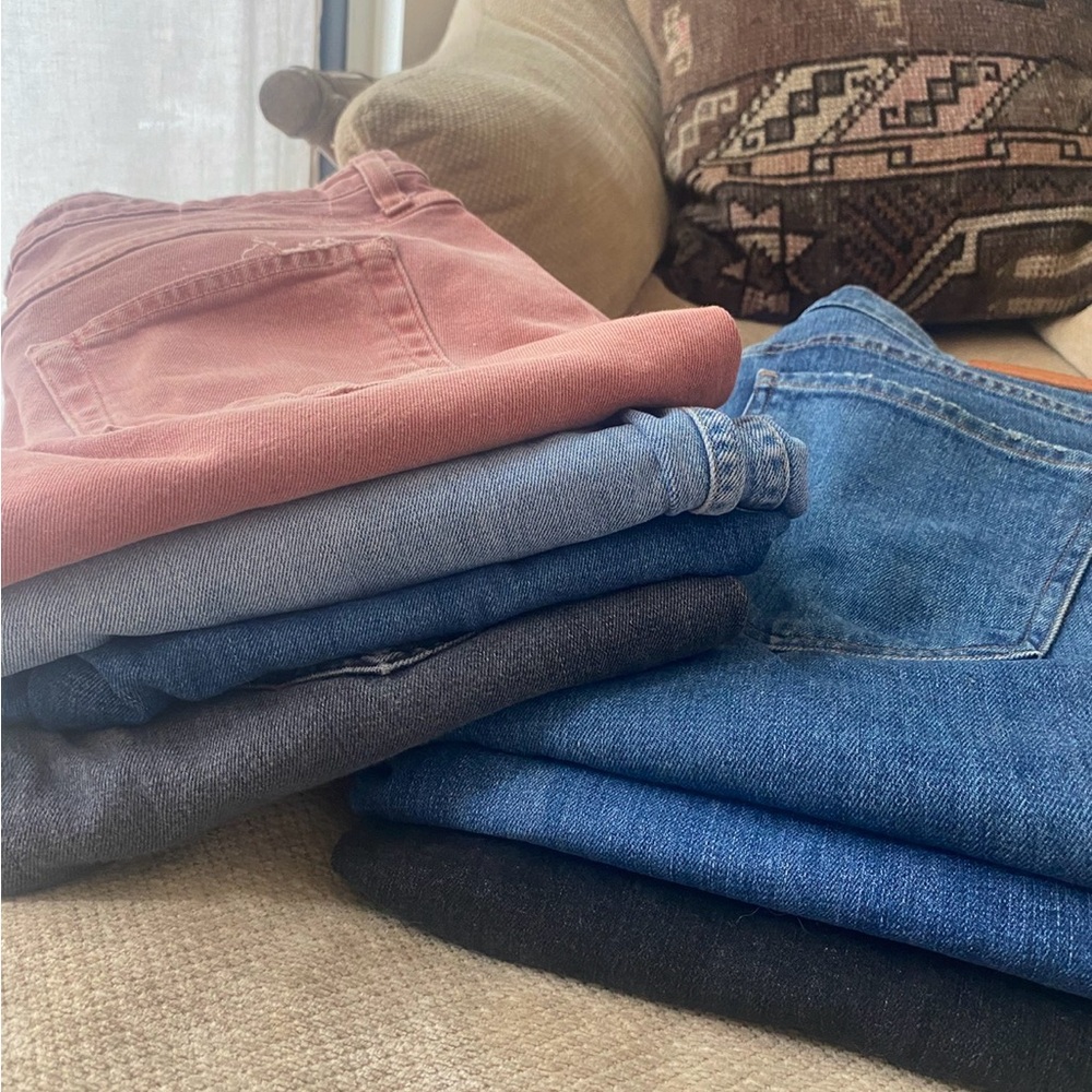 Lot of 7 Jeans in Blue, Gray, Black and Rusty Pink - Picture 3 of 3